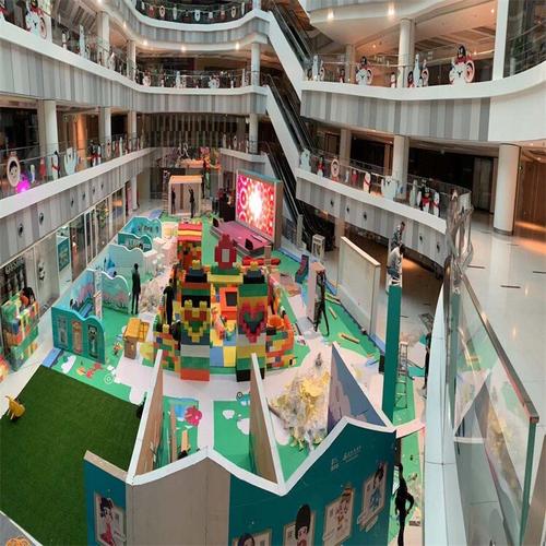 贝亿真人娃娃机租赁江苏热门商场暖场道具出租发光道具租赁报价及图片